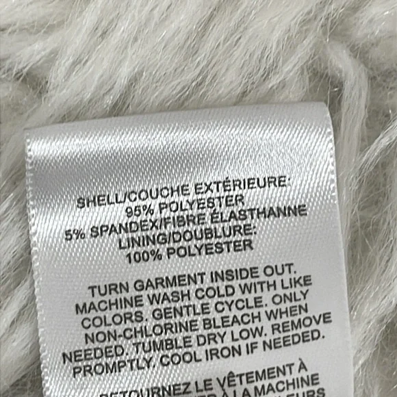 EXPRESS Women Black Crochet V-Neck Sleeveless Blouse Size XS - Picture 7 of 7